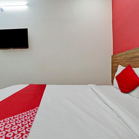 Hotel O Lavish Stay Sururnagar Kültér fotó